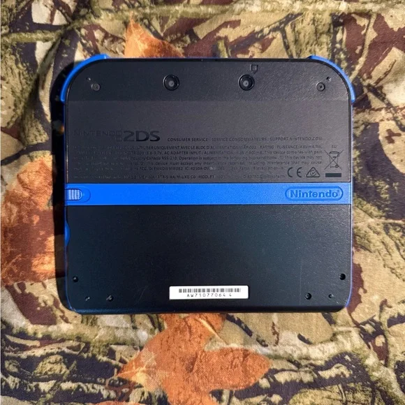 Nintendo 2DS - Black/Blue